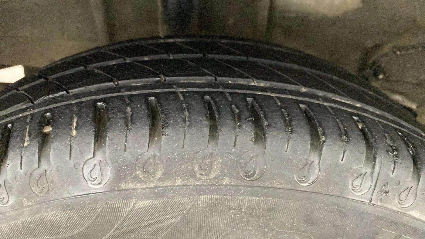 2021 Tata Tiago XZ PETROL, Petrol, Manual, 29,694 km, Right Rear Tyre Tread