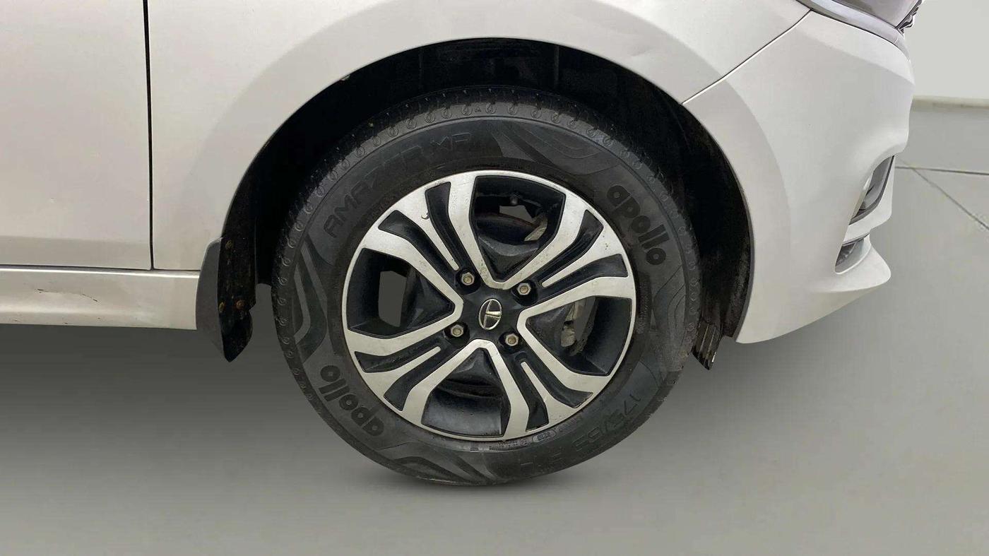 2021 Tata Tiago XZ PETROL, Petrol, Manual, 29,694 km, Right Front Wheel