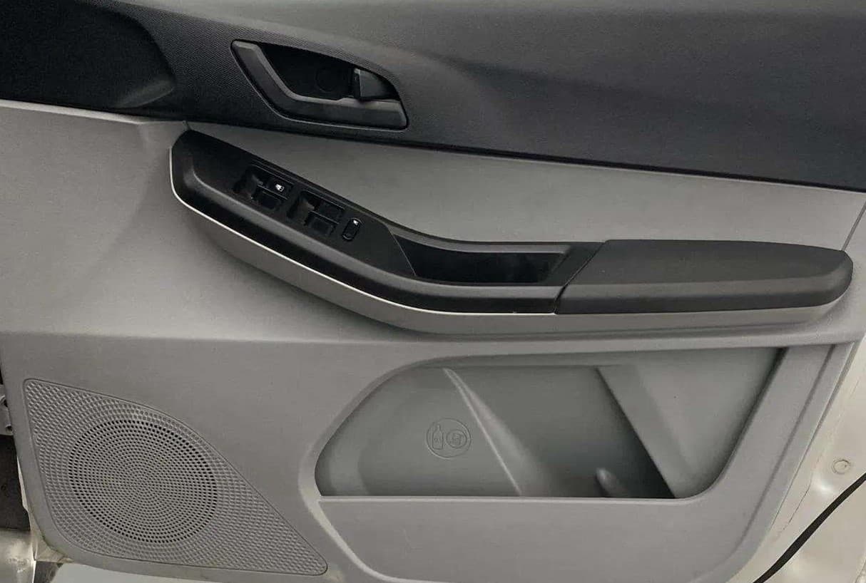 2021 Tata Tiago XZ PETROL, Petrol, Manual, 29,694 km, Driver Side Door Panels Control