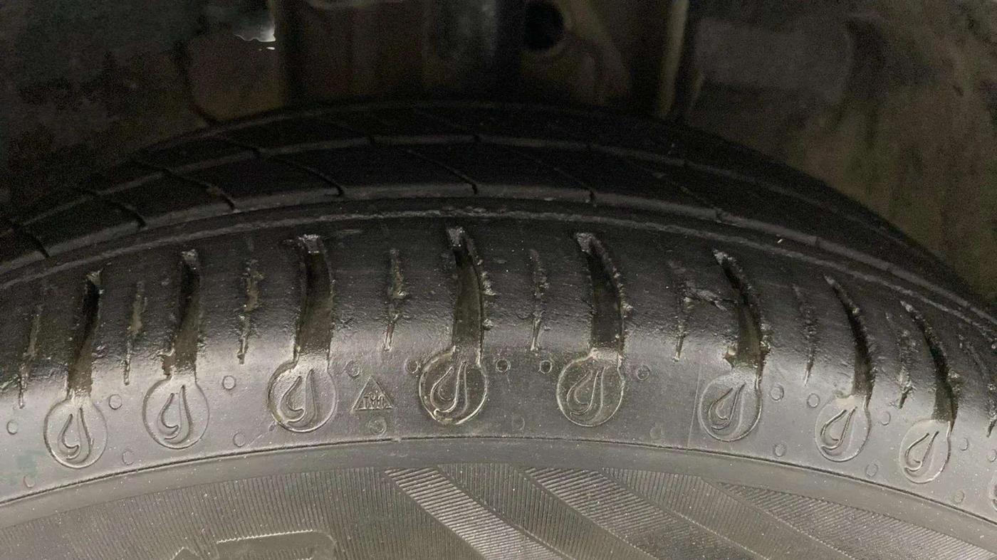 2021 Tata Tiago XZ PETROL, Petrol, Manual, 29,694 km, Right Front Tyre Tread