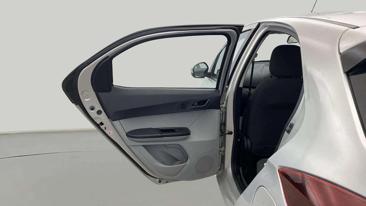 2021 Tata Tiago XZ PETROL, Petrol, Manual, 29,694 km, LHS Rear Door