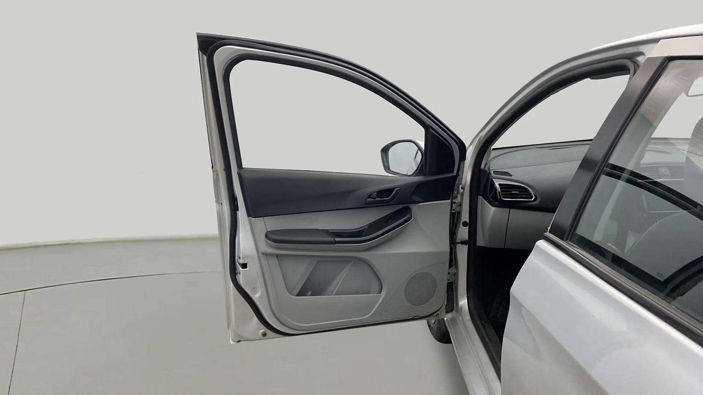 2021 Tata Tiago XZ PETROL, Petrol, Manual, 29,694 km, LHS Front Door