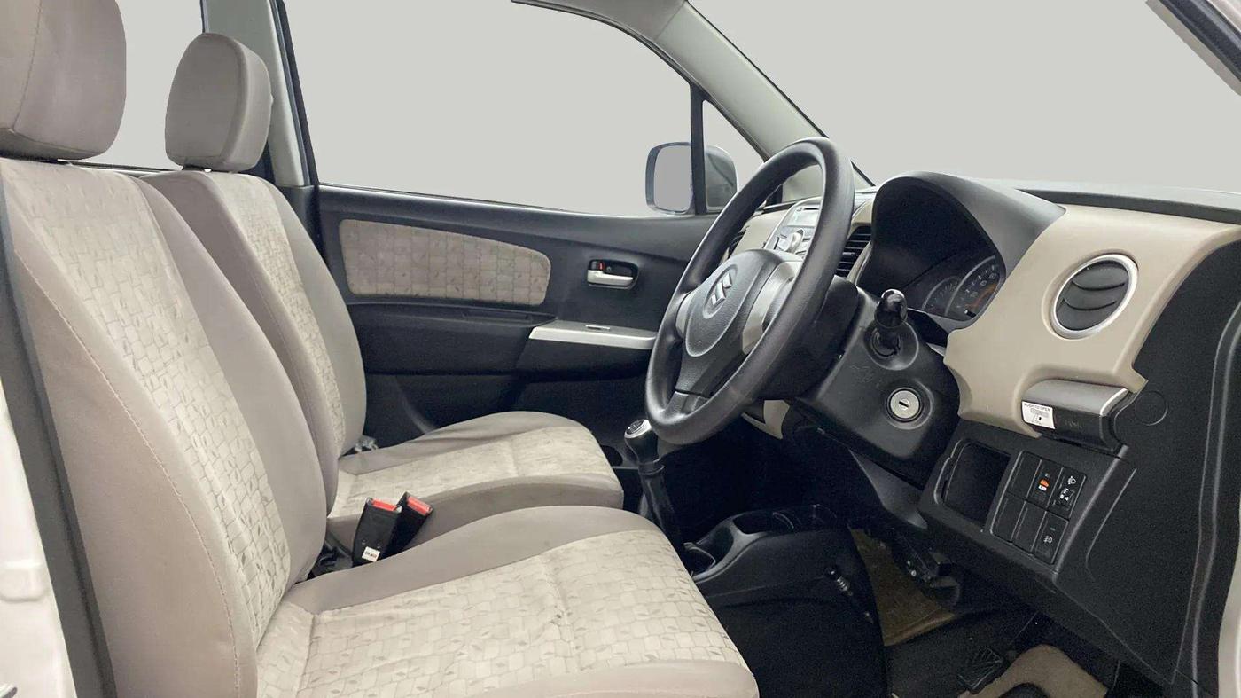 2016 Maruti Wagon R 1.0 VXI, Petrol, Manual, 12,729 km, Right Side Front Door Cabin