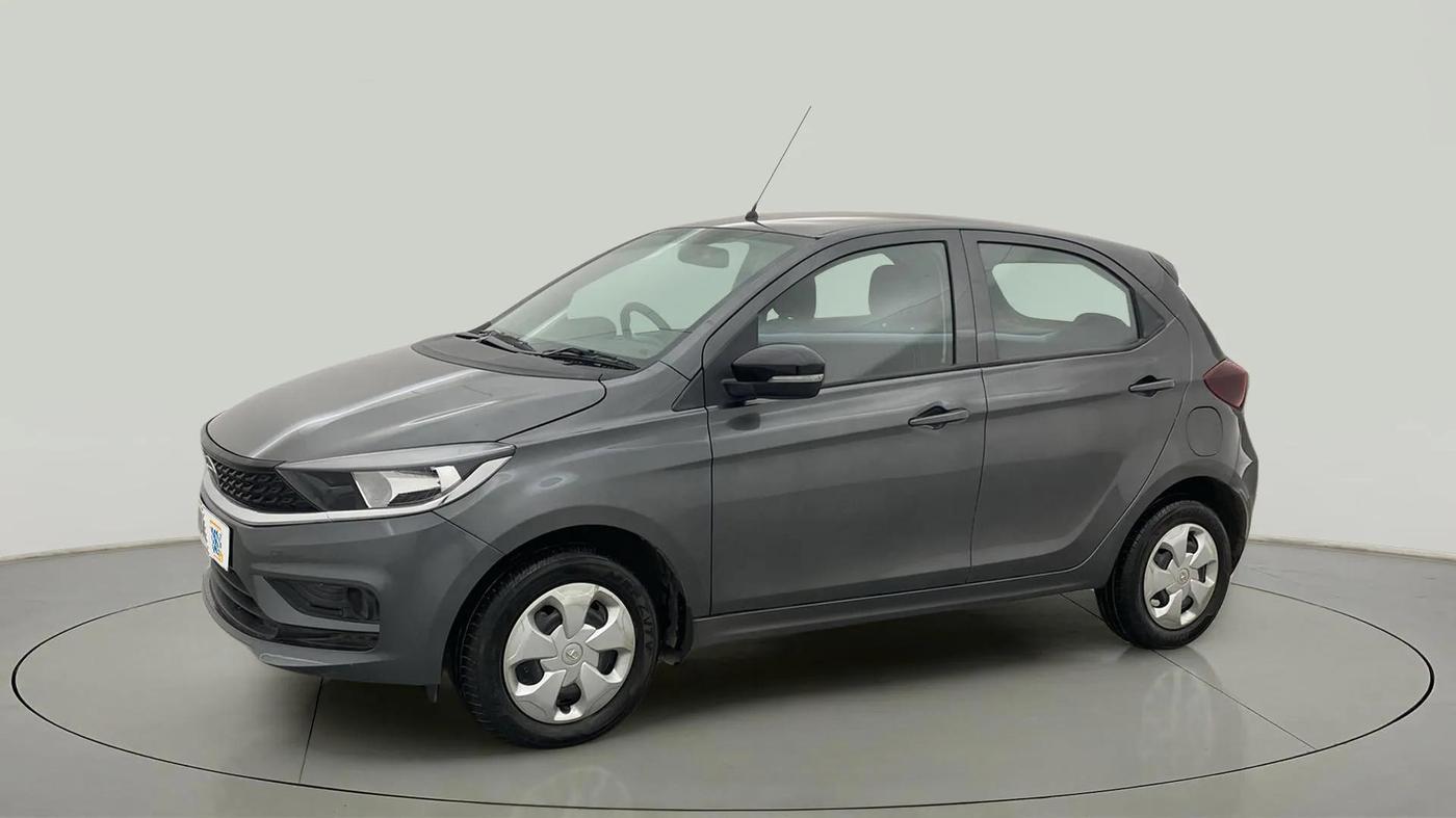 2023 Tata Tiago XT (O) PETROL, Petrol, Manual, 12,889 km, Left Front Diagonal