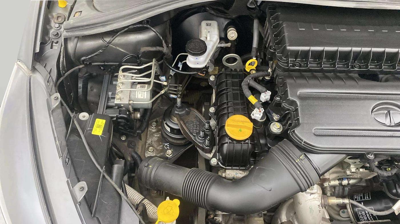 2023 Tata Tiago XT (O) PETROL, Petrol, Manual, 12,889 km, Engine View - Right