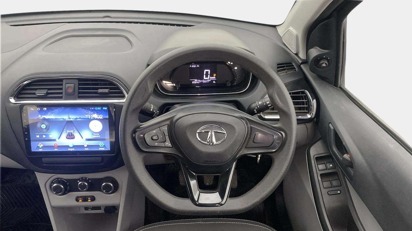 2023 Tata Tiago XT (O) PETROL, Petrol, Manual, 12,889 km, Steering Wheel Close Up