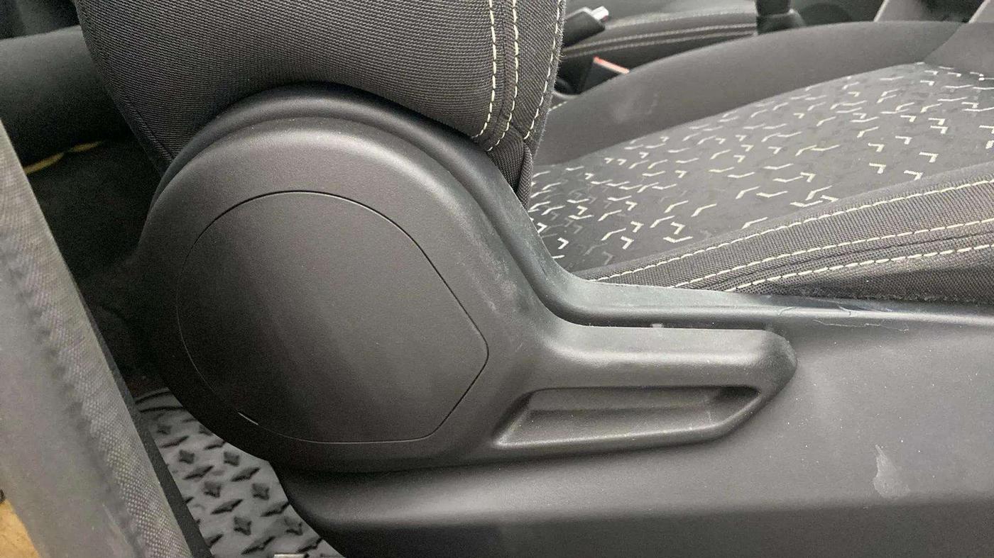 2023 Tata Tiago XT (O) PETROL, Petrol, Manual, 12,889 km, Driver Side Adjustment Panel