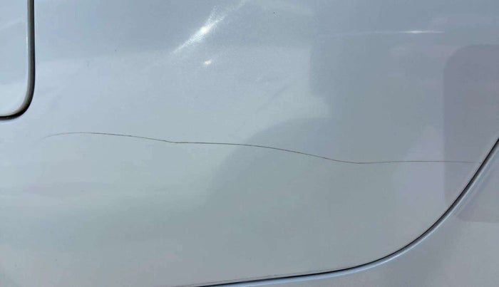 2015 Maruti Ciaz ZXI, Petrol, Manual, 40,132 km, Left quarter panel - Minor scratches