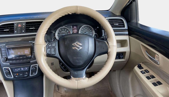 2015 Maruti Ciaz ZXI, Petrol, Manual, 40,132 km, Steering Wheel Close Up