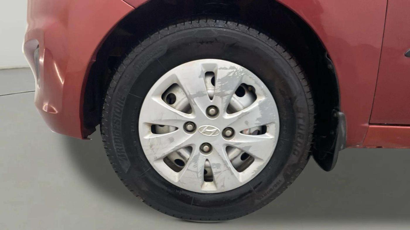 2013 Hyundai i10 ERA 1.1, Petrol, Manual, 42,191 km, Left Front Wheel