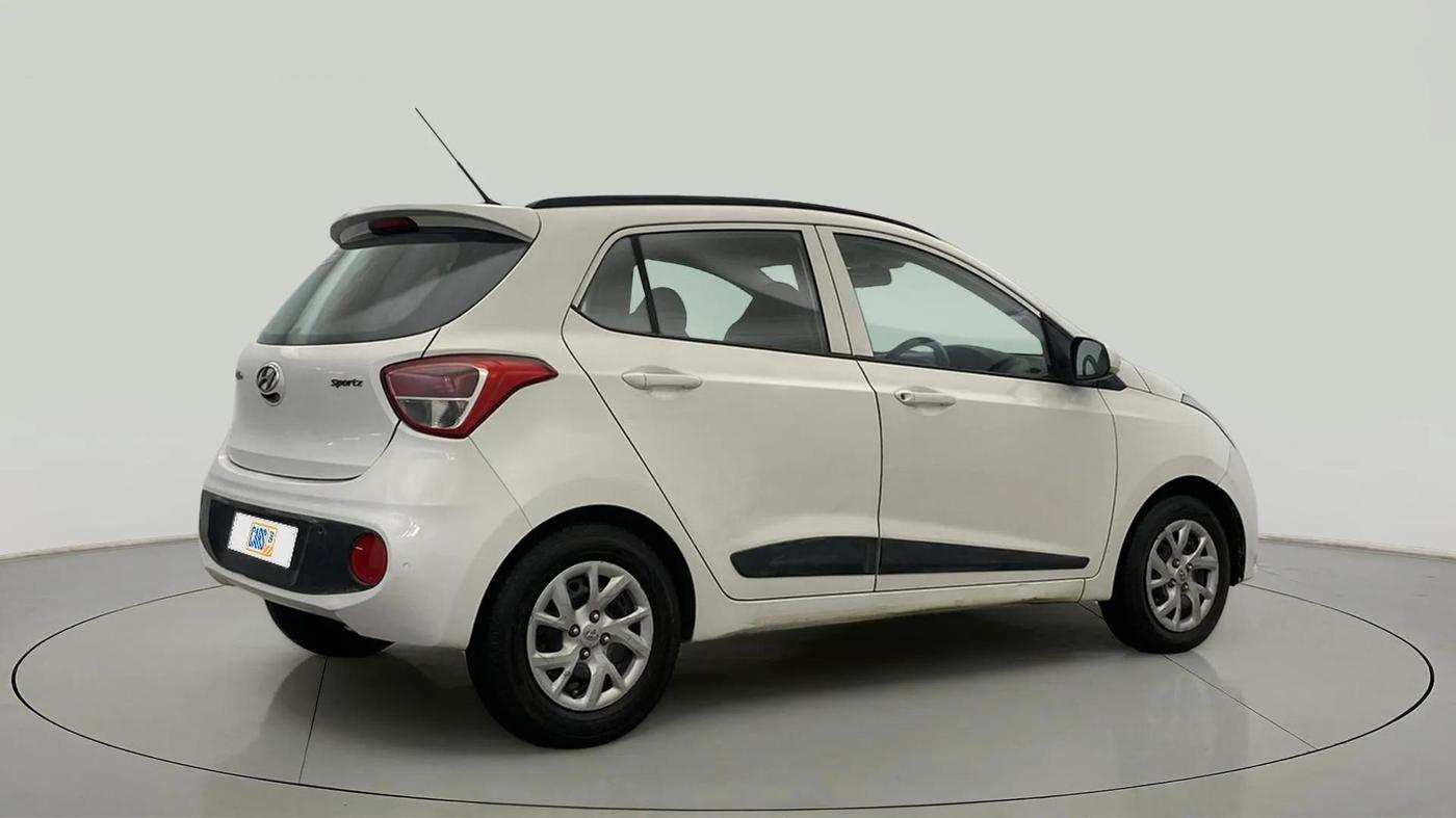 2018 Hyundai Grand i10 SPORTZ 1.2 KAPPA VTVT, Petrol, Manual, 54,804 km, Right Back Diagonal