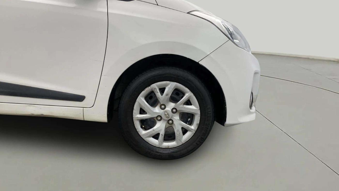 2018 Hyundai Grand i10 SPORTZ 1.2 KAPPA VTVT, Petrol, Manual, 54,804 km, Right Front Wheel