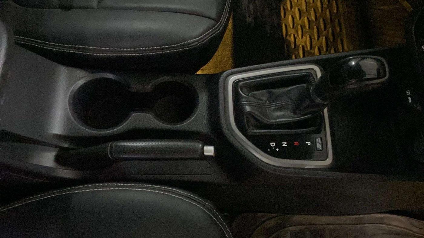 2017 Hyundai Creta SX PLUS AT 1.6 PETROL, Petrol, Automatic, 66,224 km, Gear Lever