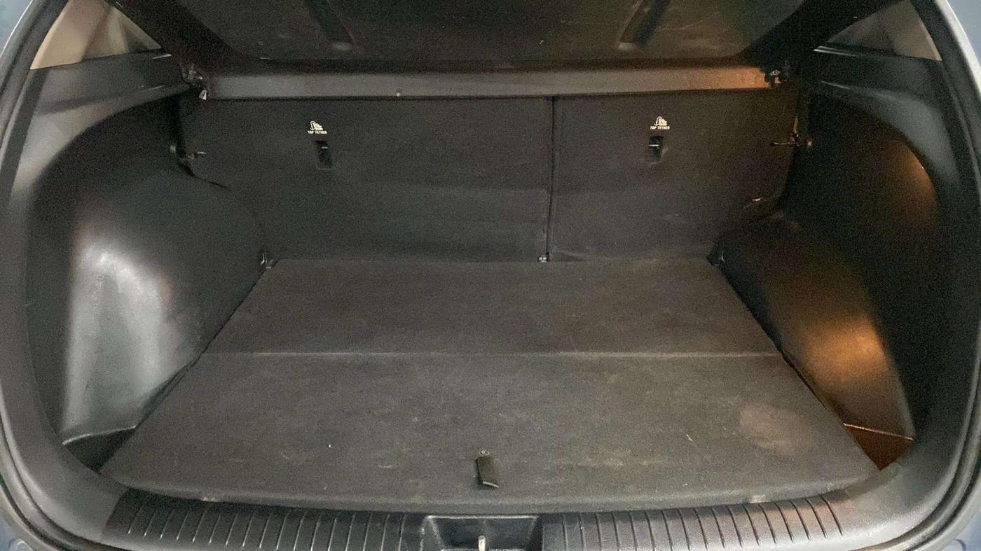 2017 Hyundai Creta SX PLUS AT 1.6 PETROL, Petrol, Automatic, 66,224 km, Boot Inside