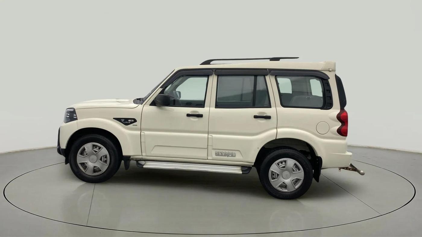 2022 Mahindra Scorpio S5, Diesel, Manual, 29,843 km, Left Side