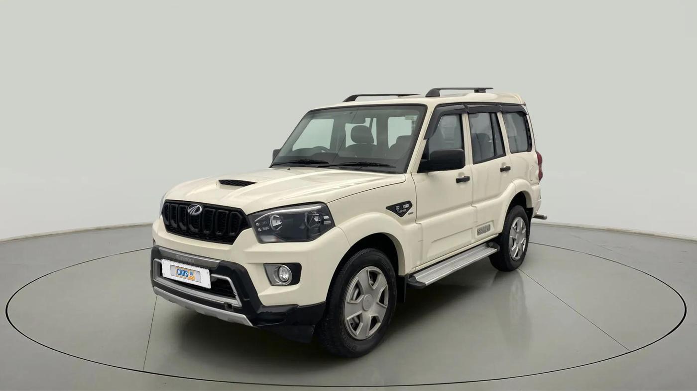 2022 Mahindra Scorpio S5, Diesel, Manual, 29,843 km, Left Front Diagonal