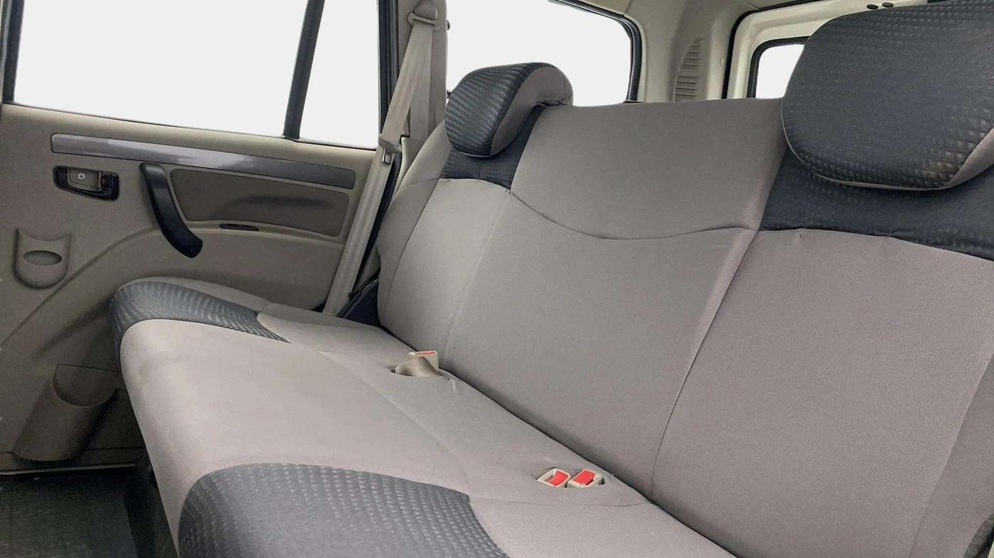 2022 Mahindra Scorpio S5, Diesel, Manual, 29,843 km, Right Side Rear Door Cabin