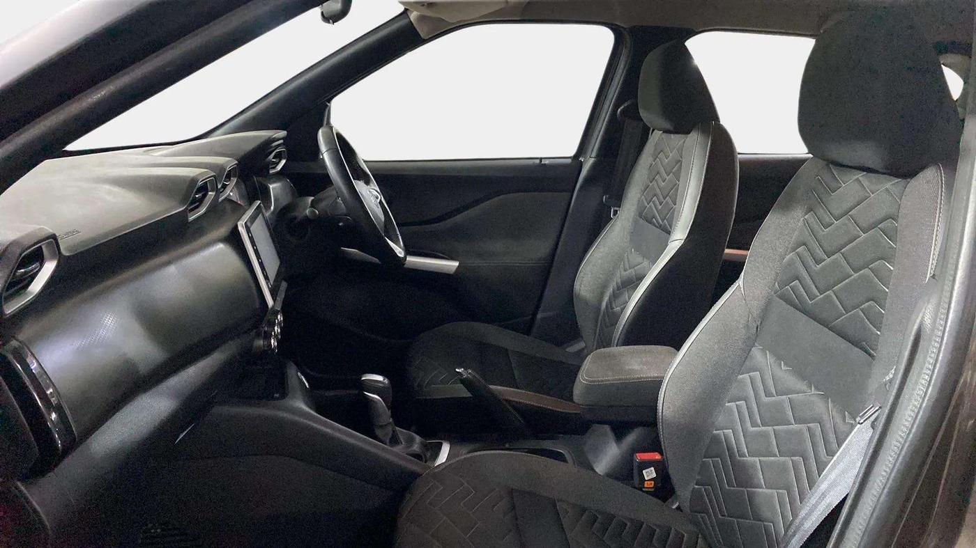 2022 Nissan MAGNITE XV PREMIUM TURBO CVT, Petrol, Automatic, 19,790 km, Right Side Front Door Cabin