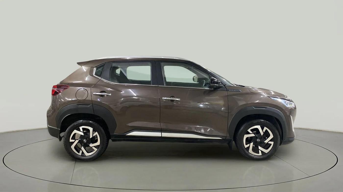 2022 Nissan MAGNITE XV PREMIUM TURBO CVT, Petrol, Automatic, 19,790 km, Right Side View