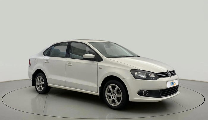 2013 Volkswagen Vento HIGHLINE 1.6 MPI, Petrol, Manual, 45,077 km, Right Front Diagonal