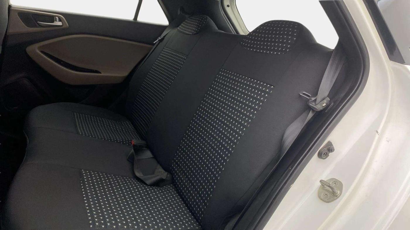 2019 Hyundai Elite i20 SPORTZ PLUS 1.4 CRDI, Diesel, Manual, 87,882 km, Right Side Rear Door Cabin