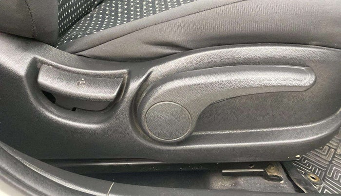 2019 Hyundai Elite i20 SPORTZ PLUS 1.4 CRDI, Diesel, Manual, 87,882 km, Driver Side Adjustment Panel