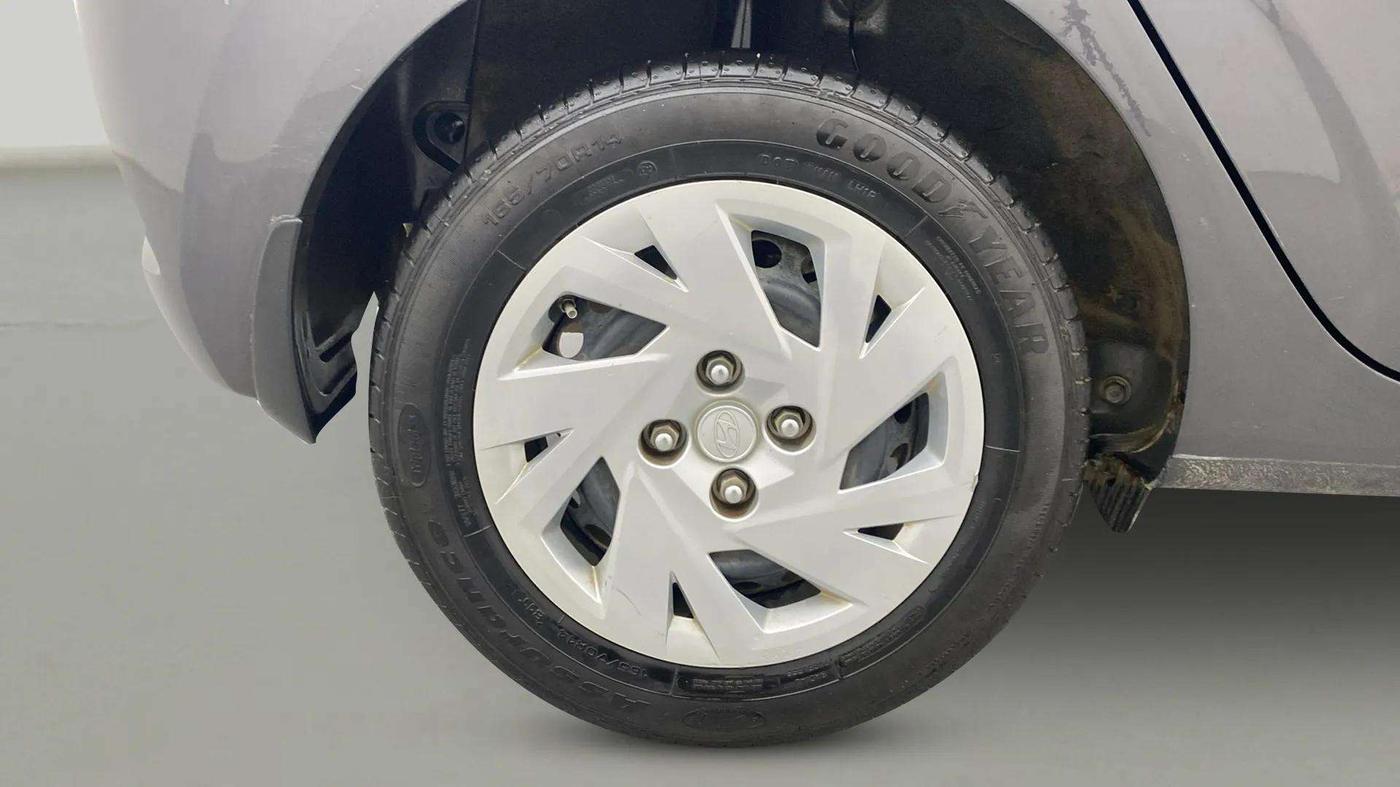 2023 Hyundai GRAND I10 NIOS MAGNA 1.2 KAPPA VTVT, Petrol, Manual, 31,436 km, Right Rear Wheel