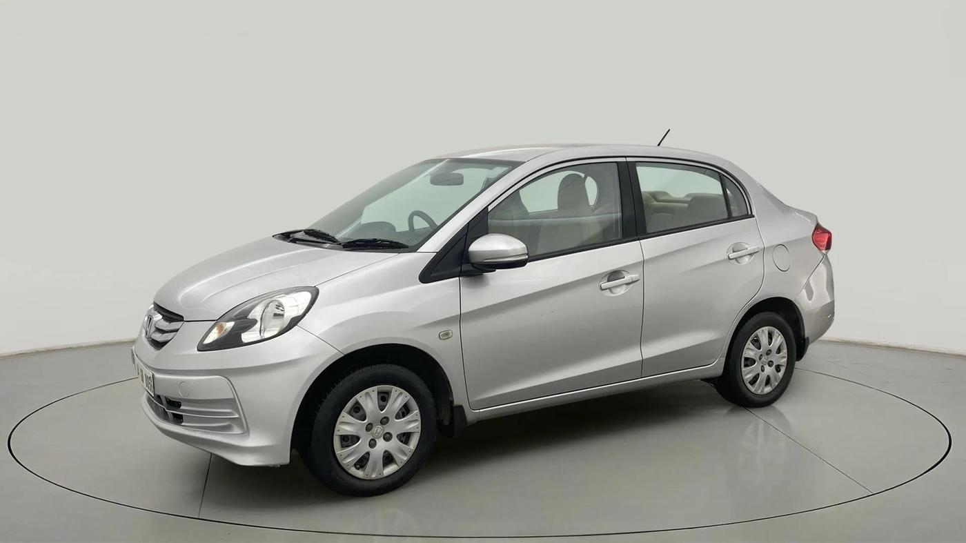 2015 Honda Amaze 1.2L I-VTEC S, CNG, Manual, 99,653 km, Left Front Diagonal