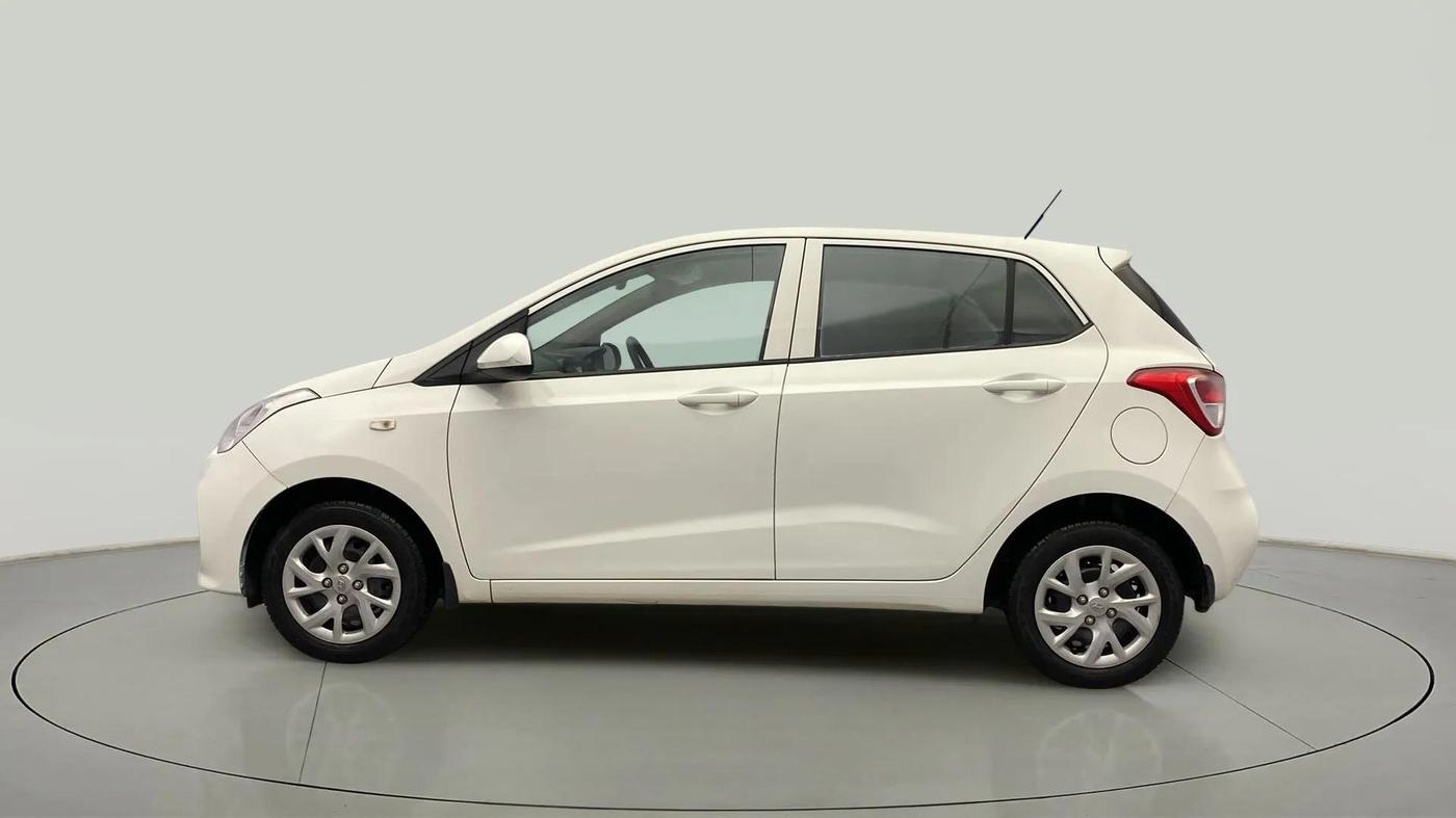 2017 Hyundai Grand i10 MAGNA 1.2 KAPPA VTVT, Petrol, Manual, 6,353 km, Left Side