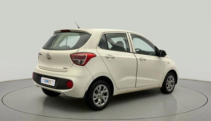 2017 Hyundai Grand i10 MAGNA 1.2 KAPPA VTVT, Petrol, Manual, 6,353 km, Right Back Diagonal