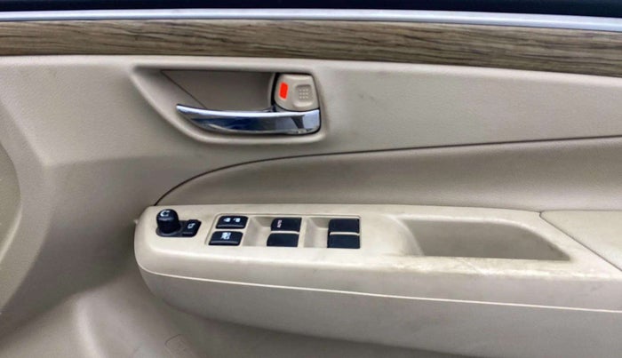 2022 Maruti Ciaz ALPHA 1.5 SHVS PETROL, Petrol, Manual, 44,894 km, Driver Side Door Panels Control