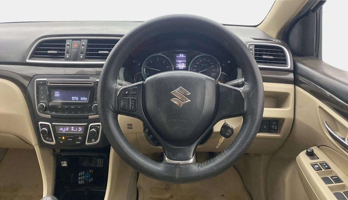 2017 Maruti Ciaz VDI+ SHVS, Diesel, Manual, 92,651 km, Steering Wheel Close Up