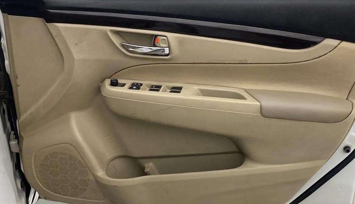 2017 Maruti Ciaz VDI+ SHVS, Diesel, Manual, 92,651 km, Driver Side Door Panels Control