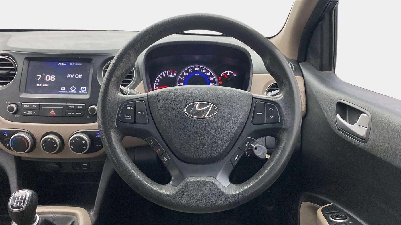 2017 Hyundai Grand i10 SPORTZ (O) 1.2 KAPPA VTVT, Petrol, Manual, 96,178 km, Steering Wheel Close Up