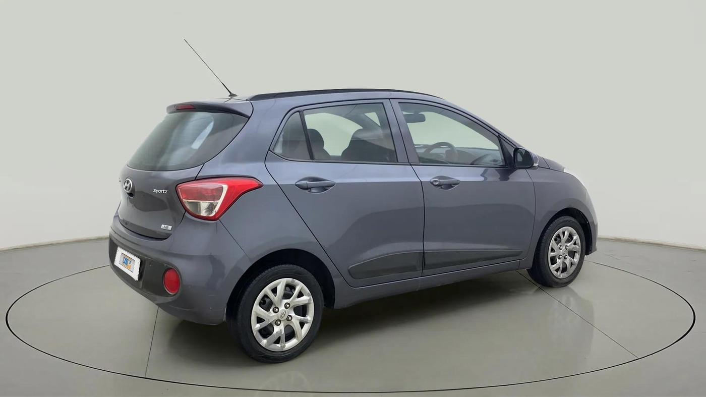 2017 Hyundai Grand i10 SPORTZ (O) 1.2 KAPPA VTVT, Petrol, Manual, 96,178 km, Right Back Diagonal