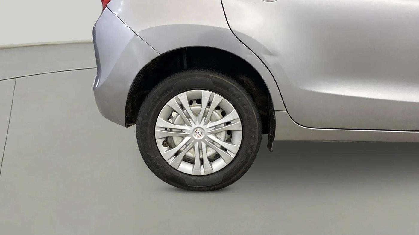 2021 Maruti Baleno SIGMA PETROL 1.2, Petrol, Manual, 51,575 km, Right Rear Wheel