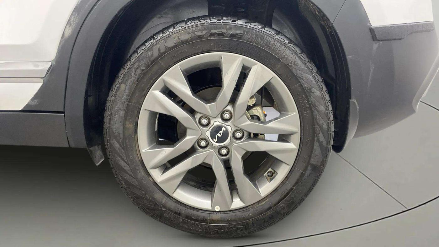 2022 KIA SELTOS HTX 1.5 PETROL, Petrol, Manual, 30,942 km, Left Rear Wheel