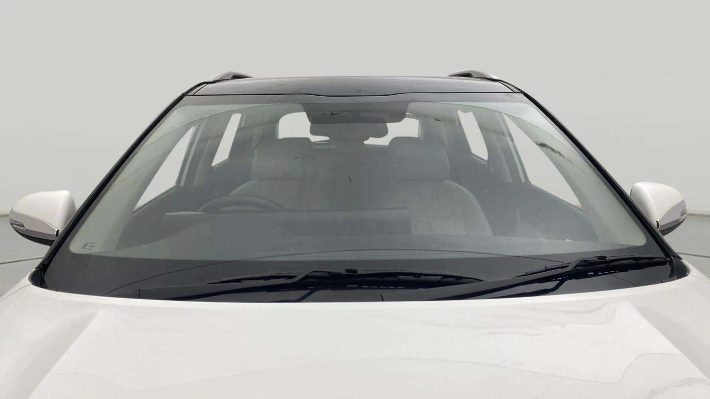 2022 KIA SELTOS HTX 1.5 PETROL, Petrol, Manual, 30,942 km, Front Windshield