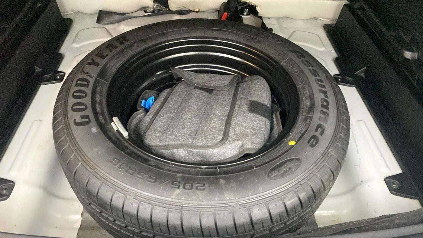 2022 KIA SELTOS HTX 1.5 PETROL, Petrol, Manual, 30,942 km, Spare Tyre