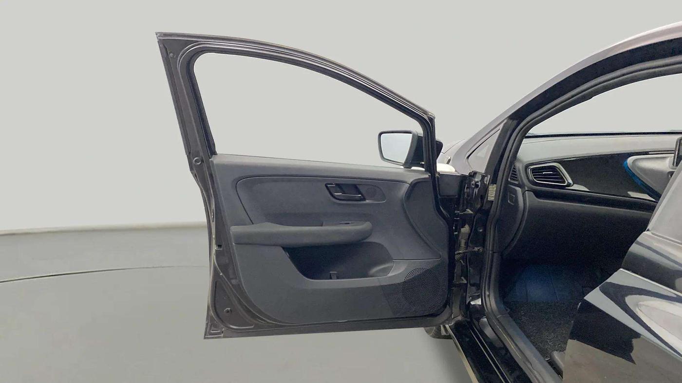 2022 Tata ALTROZ XZ PLUS I-TURBO PETROL DARK EDITION, Petrol, Manual, 40,238 km, LHS Front Door