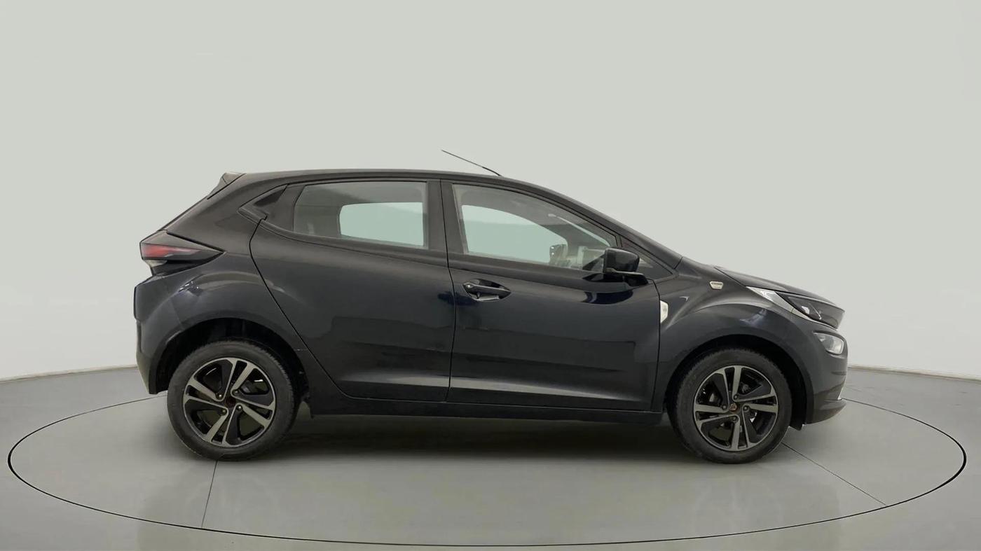 2022 Tata ALTROZ XZ PLUS I-TURBO PETROL DARK EDITION, Petrol, Manual, 40,238 km, Right Side View