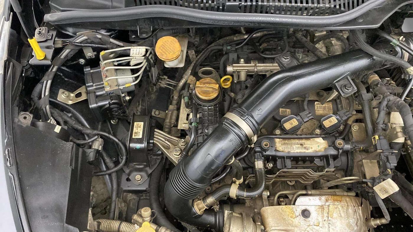 2022 Tata ALTROZ XZ PLUS I-TURBO PETROL DARK EDITION, Petrol, Manual, 40,238 km, Engine View - Right