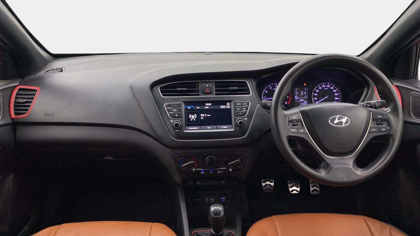 2019 Hyundai i20 Active 1.2 S, Petrol, Manual, 68,142 km, Dashboard