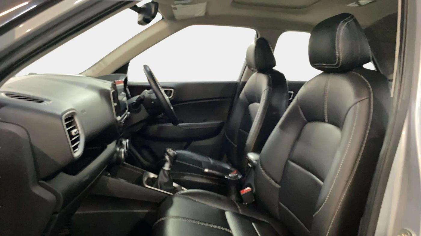 2020 Hyundai VENUE SX 1.0 (O) TURBO IMT, Petrol, Manual, 38,818 km, Right Side Front Door Cabin