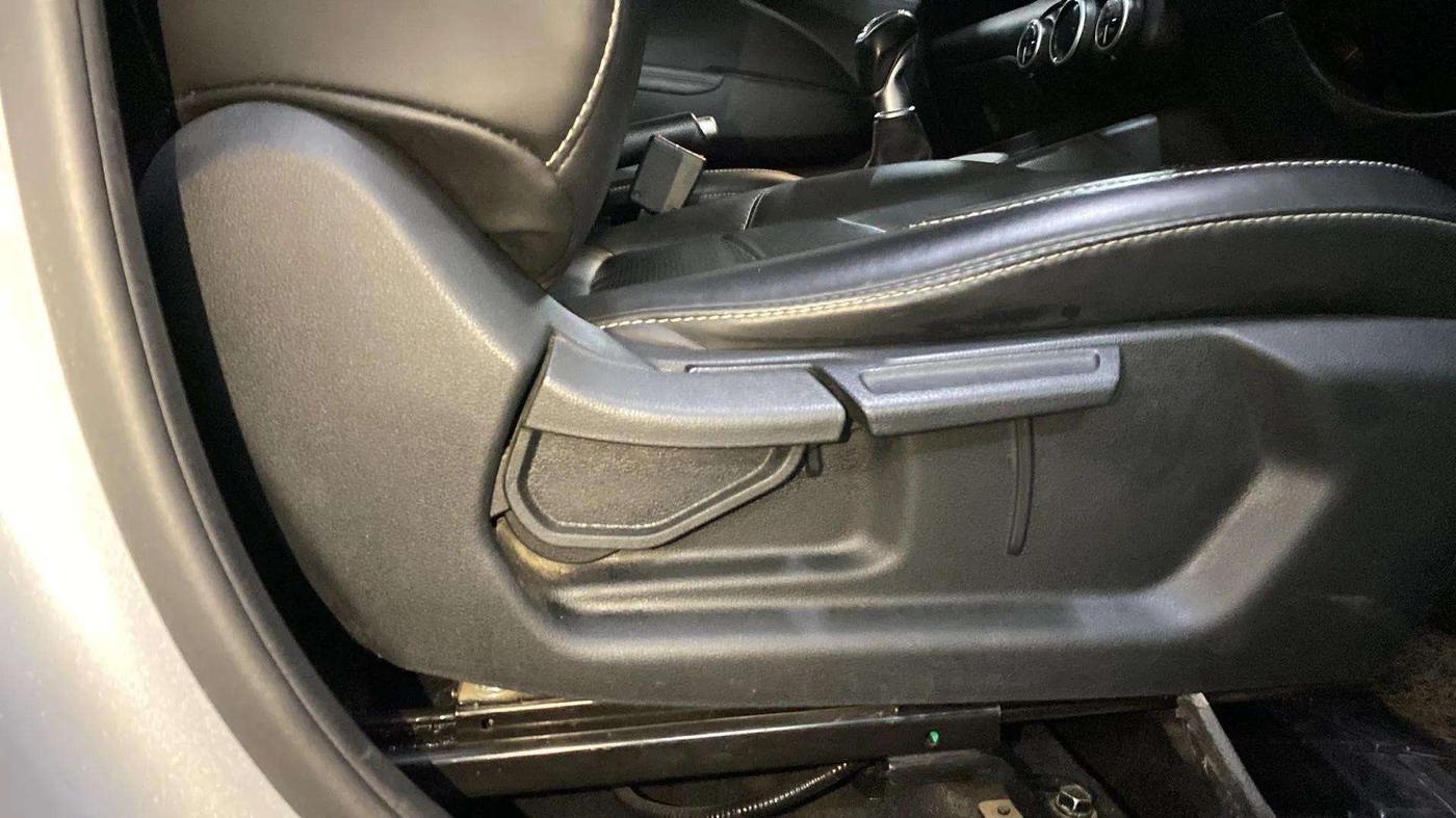 2020 Hyundai VENUE SX 1.0 (O) TURBO IMT, Petrol, Manual, 38,818 km, Driver Side Adjustment Panel