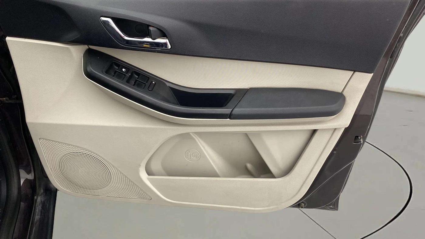 2022 Tata Tiago XZA PLUS PETROL, Petrol, Automatic, 46,608 km, Driver Side Door Panels Control