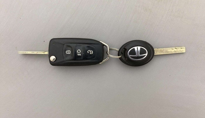 2021 Tata Tiago XZA PLUS PETROL, Petrol, Automatic, 76,076 km, Key Close Up