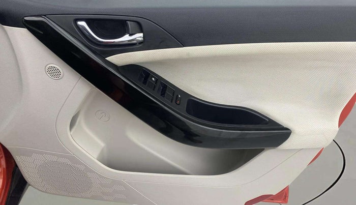 2020 Tata NEXON XZ PLUS PETROL, Petrol, Manual, 34,110 km, Driver Side Door Panels Control