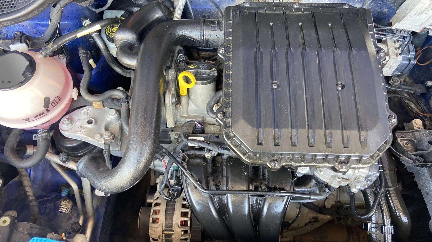 2019 Volkswagen Polo COMFORTLINE 1.0L MPI, Petrol, Manual, 25,740 km, Open Bonet