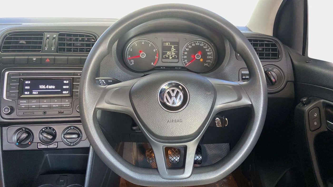 2019 Volkswagen Polo COMFORTLINE 1.0L MPI, Petrol, Manual, 25,740 km, Steering Wheel Close Up